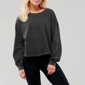 NTW Lace Boyfriend T Shirt Hollister XS